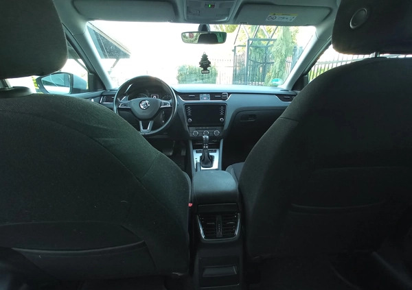 Skoda Octavia cena 48000 przebieg: 200000, rok produkcji 2018 z Woźniki małe 781